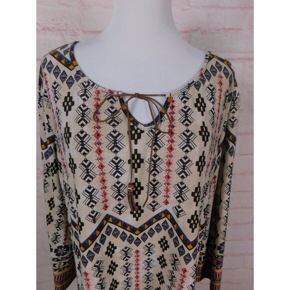 Cato Woman 18/20W Boho Tribal Print Tunic Top Long Sleeve Tie Neck - Picture 2 of 12